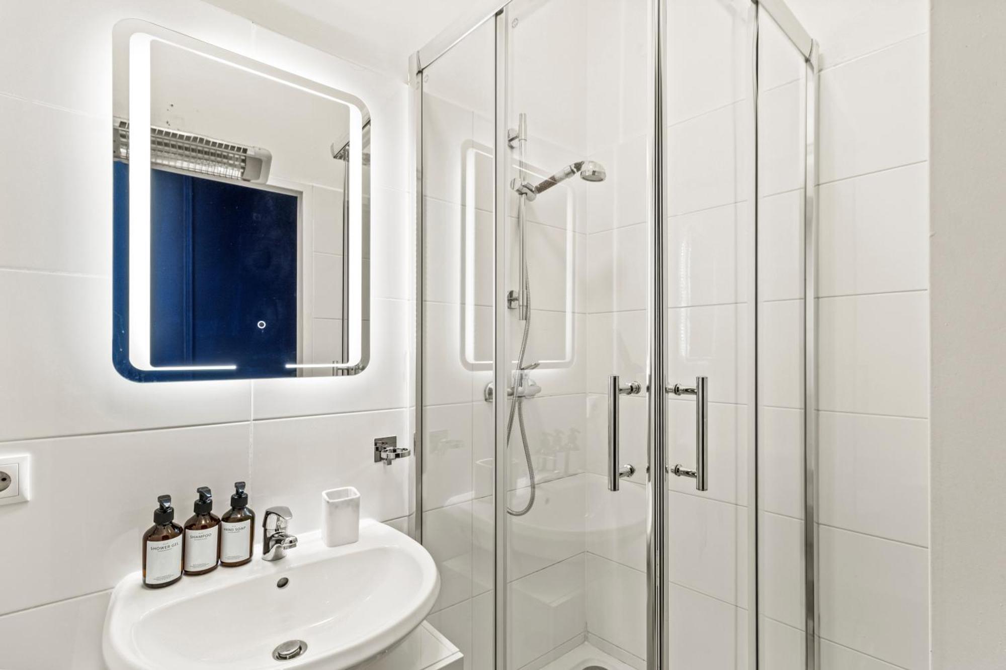 - 2 Min To U1 Reumannplatz Apartament
