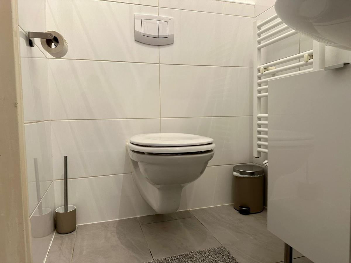 - 2 Min To U1 Reumannplatz Wien